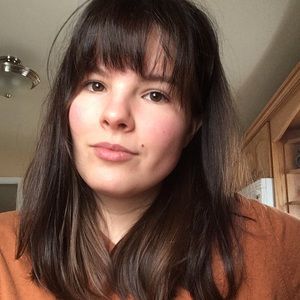 Meet your Posher, Emalie